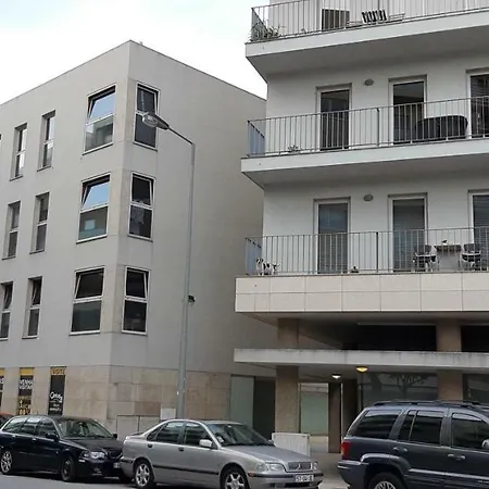 Augusta's Cosy Flat شقة